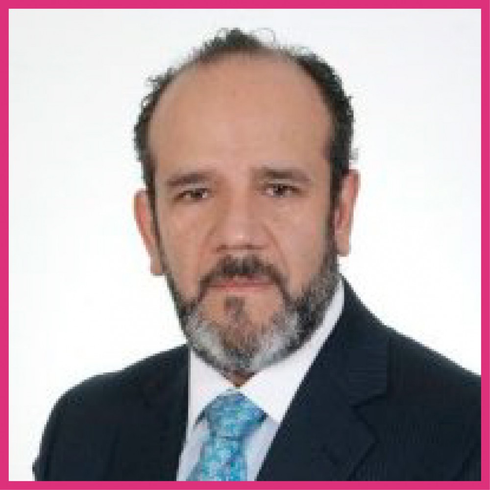 Dr. Eric Santamaría Linares